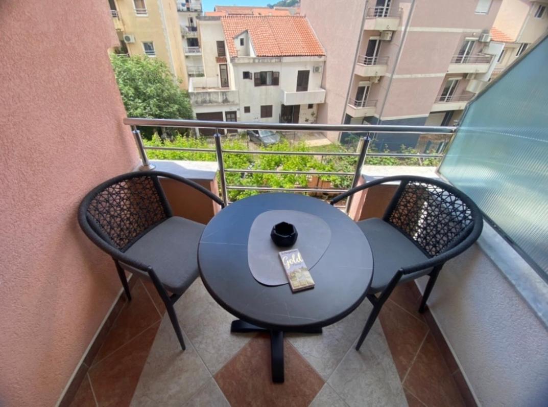 בודווה Adzic Apartments מראה חיצוני תמונה