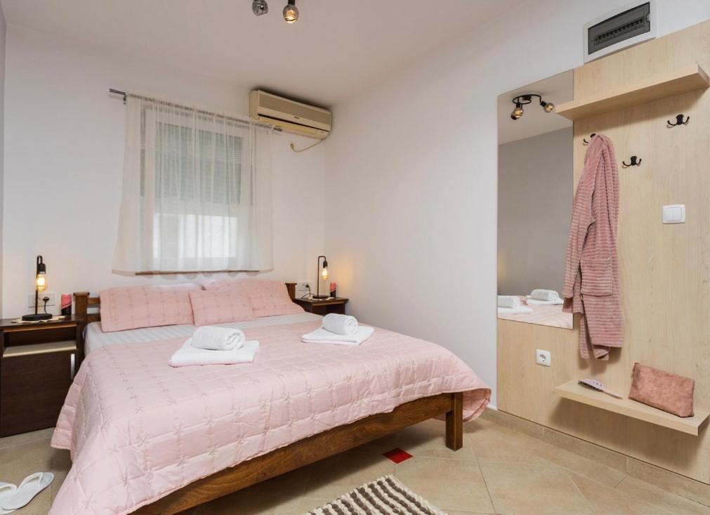 בודווה Adzic Apartments מראה חיצוני תמונה