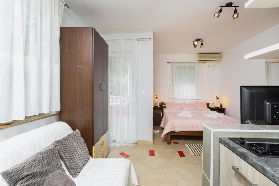 בודווה Adzic Apartments מראה חיצוני תמונה