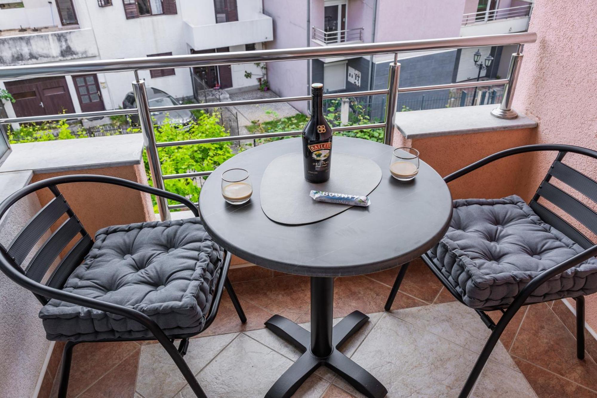 בודווה Adzic Apartments מראה חיצוני תמונה