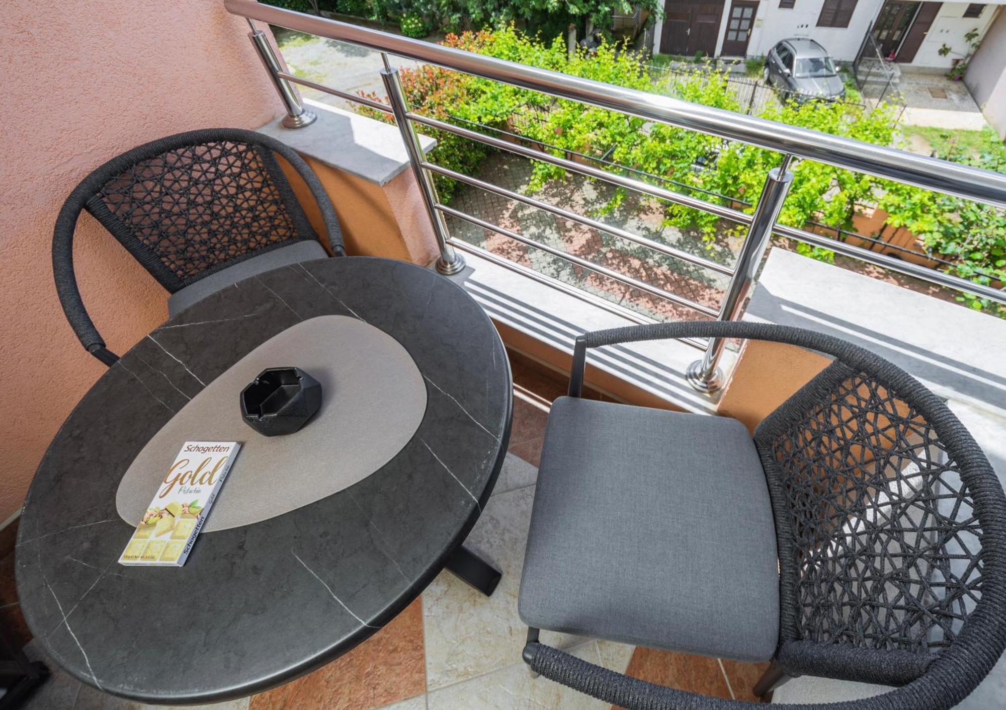 בודווה Adzic Apartments מראה חיצוני תמונה