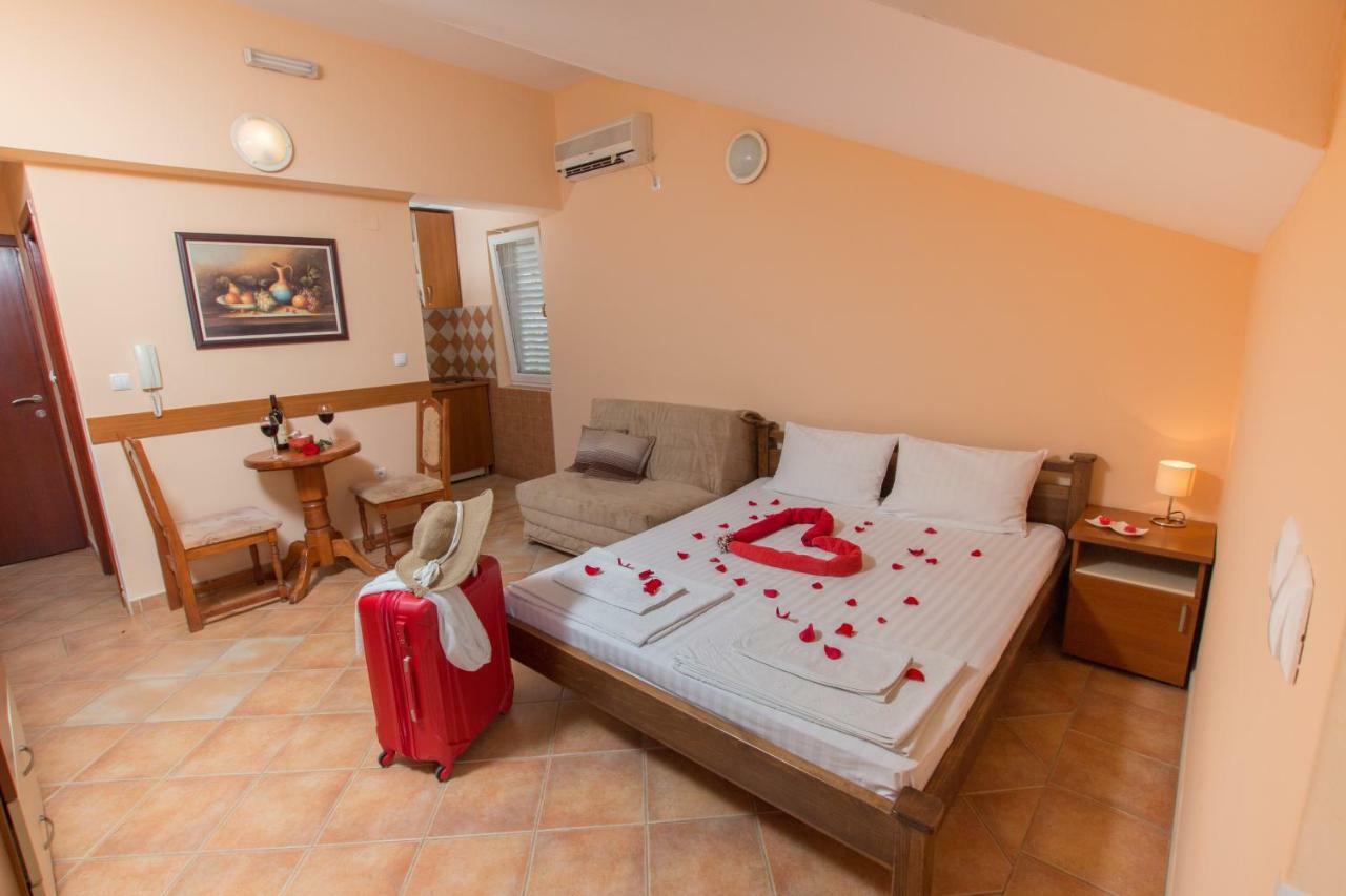 בודווה Adzic Apartments מראה חיצוני תמונה